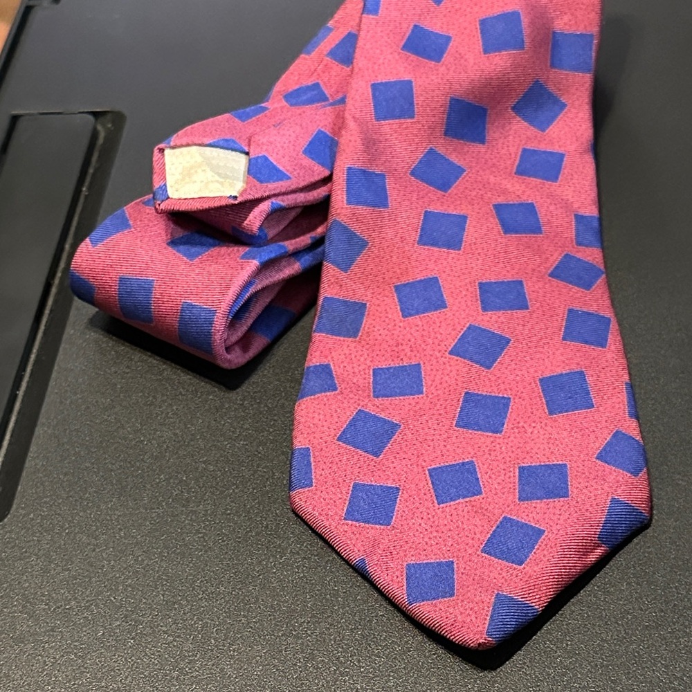 Calvin Klein all silk Pink and Blue Square Pattern Tie